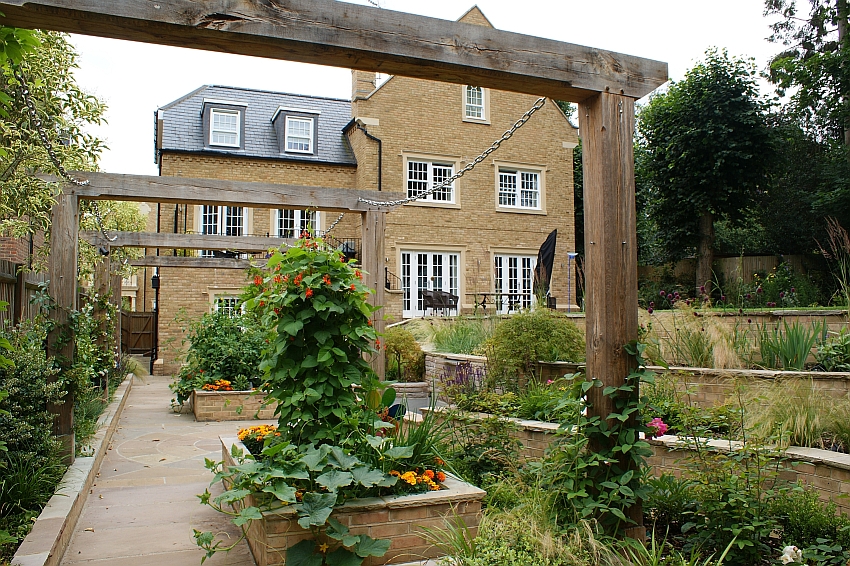 Terraced Garden - Sevenoaks